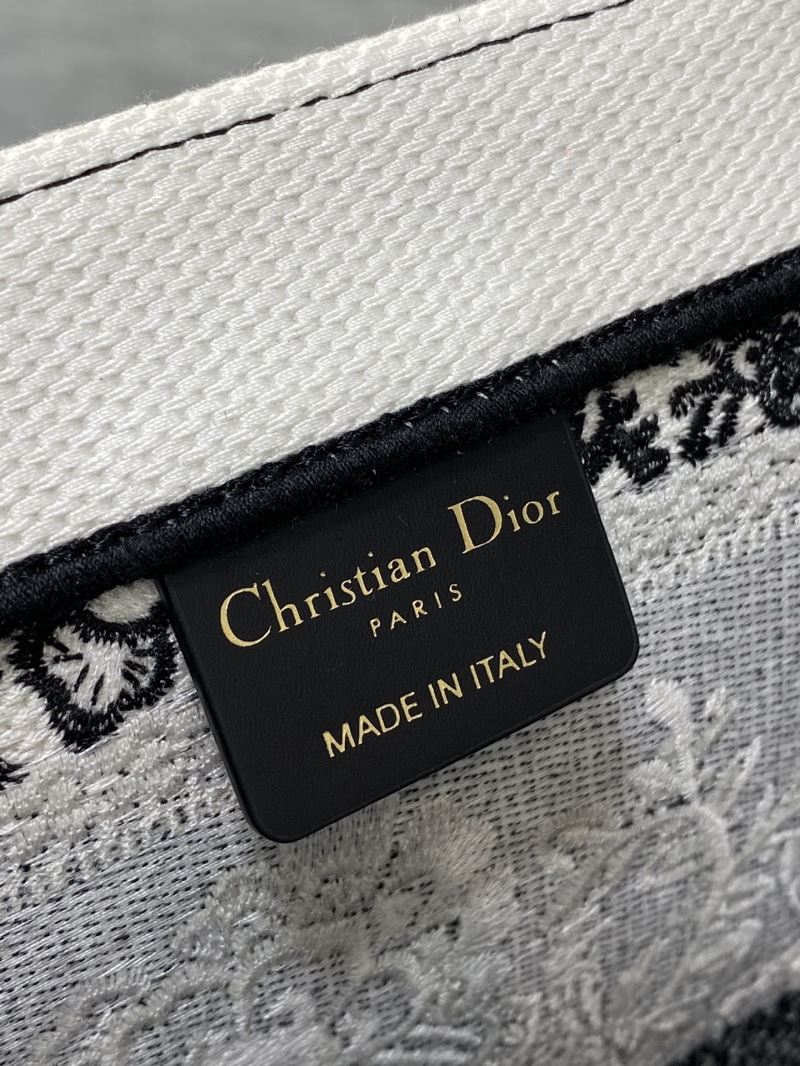 Christian Dior Shopping Bags